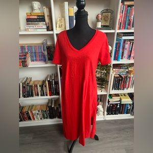 NWOT Torrid T-Shirt with Side Slits